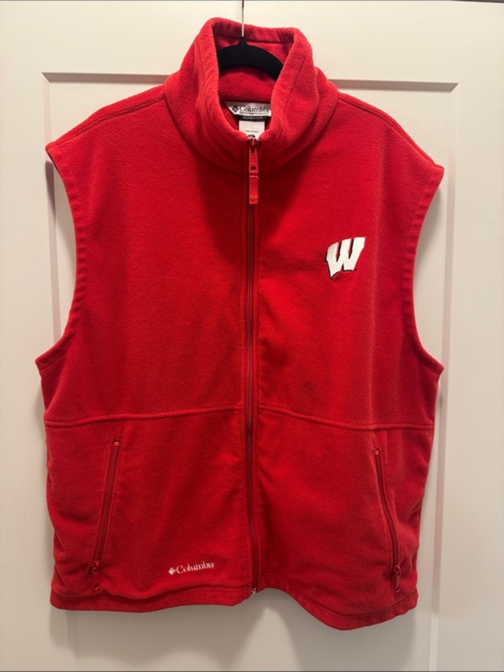 Columbia Red Fleece Zip Up Vest with Wisconsin Logo. XL. Like New!